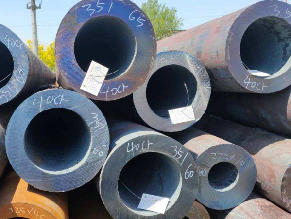 معيار التنفيذ لأنابيب الصلب غير الملحومة