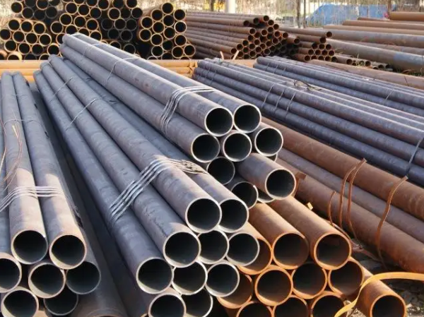 Commonly Used Rust Removal Methods for Seamless Steel Pipes