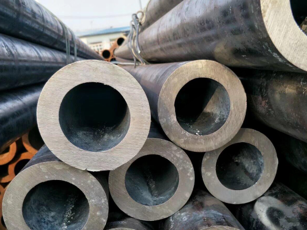 Difference between Structural Pipe and Fluid Seamless Steel Pipe