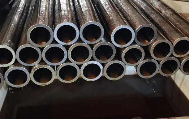 Hot-rolled Seamless Steel Pipe 